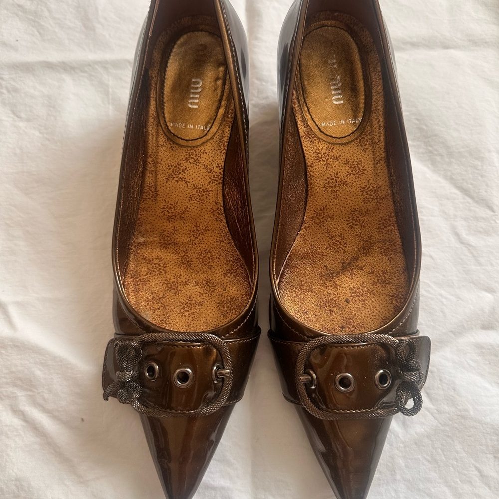 Vintage Miu Miu Dark Brown Patent Leather Kitten Heels